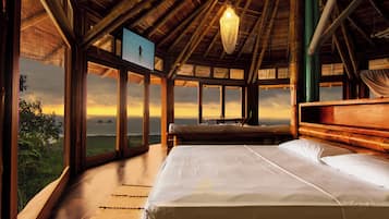 Comfort Cabin, Mixed Dorm, Kitchen, Sea View | 3 bedrooms, free WiFi