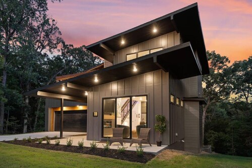 Elevated Chalet with Hot Tub Scenic Views & Trail Access