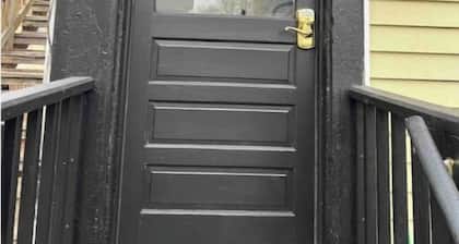 Sweet n Petite: Downtown ChurchStreet Area-Parking