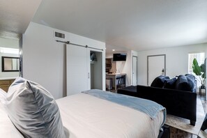 1 camera, ferro/asse da stiro, Wi-Fi, lenzuola