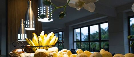 Petit déjeuner buffet compris tous les jours