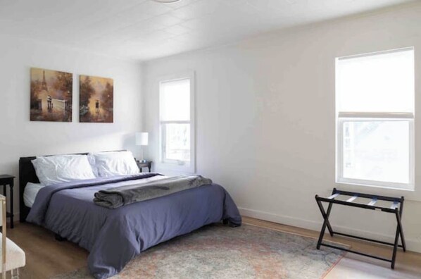 3 Schlafzimmer, Bügeleisen/Bügelbrett, WLAN, Bettwäsche