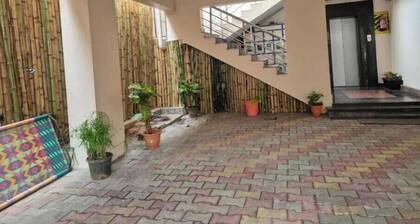 Cozy apartment in enjoyable Dindigul with AC/ Mymoon service apartment