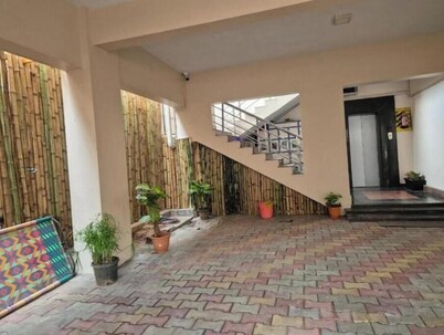 Cozy apartment in nice Dindigul with AC, WiFi/Mymoon service apartment