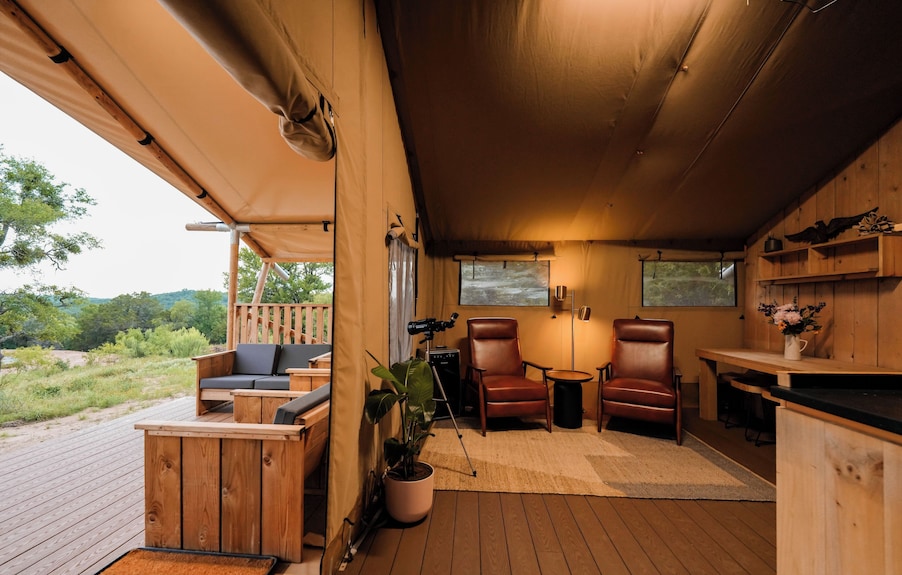 The Meadow Tent At Hilla Ranch Glamping - San Saba, TX