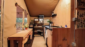 Fridge, microwave, coffee/tea maker, toaster
