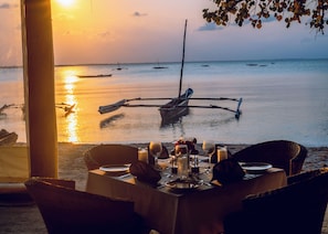 Breakfast, lunch, dinner and brunch served - Moyo Mzuri Villa Resort Zanzibar Ltd. (Fukuchani)
