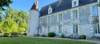 Château des Archevêques in the heart of a village