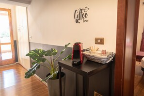 Coffee shop