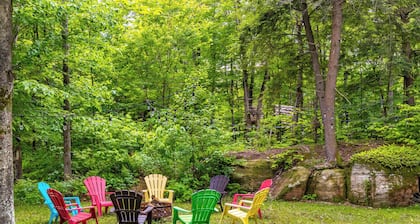 Country-style cottage on the shore of a lake at 5 minutes from a national park.