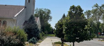 Spacious 6-bedroom house with AC, WiFi in charming Billings