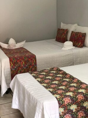 Free WiFi, bed sheets - Pousada Aguas Quentes (Barra do Garcas)