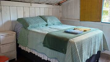 2 habitaciones, tabla de planchar con plancha, wifi y ropa de cama