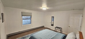 2 Schlafzimmer, Schreibtisch, Bügeleisen/Bügelbrett, kostenloses WLAN