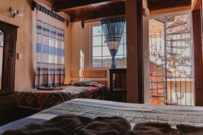 Eenvoudige driepersoonskamer | Gratis wifi