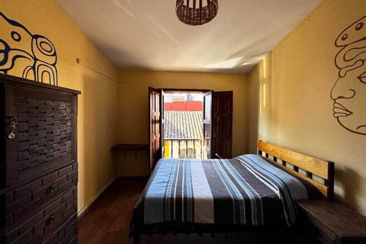 Chambre Triple Deluxe, balcon | Wi-Fi gratuit, draps fournis