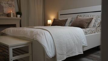 1 bedroom, in-room safe, desk, free WiFi