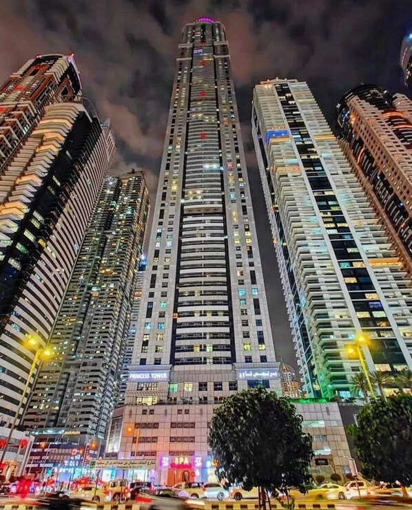 Exterior - Breathtaking 2 bedrooms full see view (Dubai)