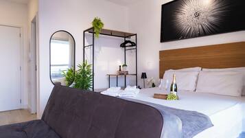 Apartment | Iron/ironing board, free WiFi