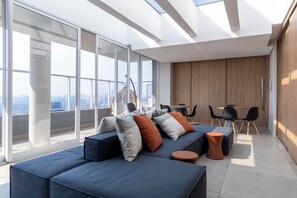 Interior - Apt vista incrivel piscina e academia (São Paulo)