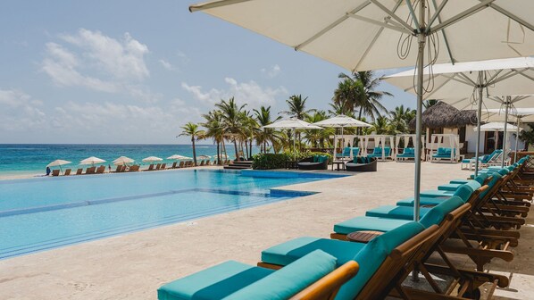Pool - Golf & Lake View Oasis •Private Jacuzzi •Hard Rock (Punta Cana)