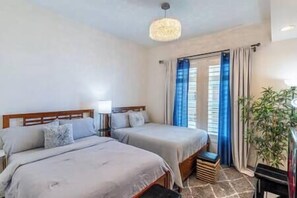 2 bedrooms, iron/ironing board, WiFi, bed sheets