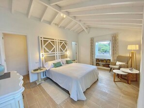 2 makuuhuonetta, silitysrauta/-lauta, ilmainen Wi-Fi, vuodevaatteet