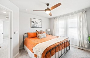 5 dormitorios, tabla de planchar con plancha, wifi y ropa de cama