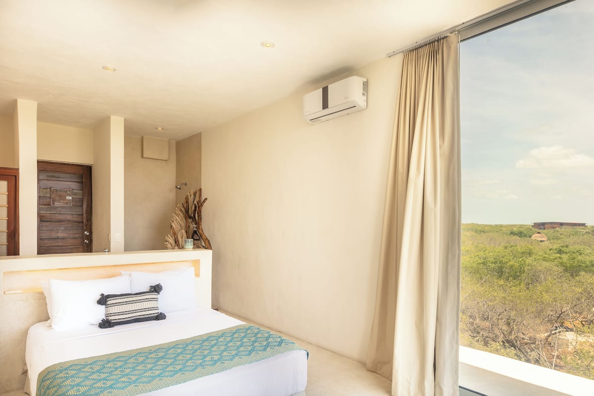 Room (Nido de Cristal 1) | In-room safe, free WiFi