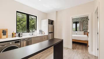 Fridge, microwave, dishwasher, coffee/tea maker