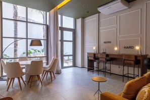 Meeting facility - Estudio Pinheiros com piscina e academia (São Paulo)