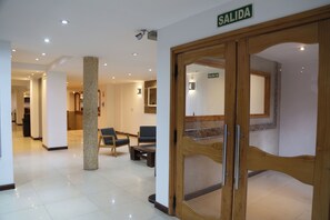 TV - Hotel Bariloche Mountain (San Carlos de Bariloche)