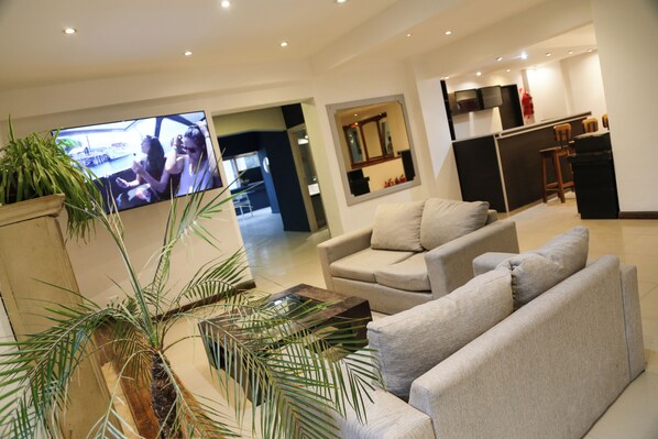 TV - Hotel Bariloche Mountain (San Carlos de Bariloche)