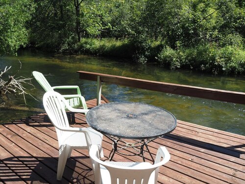 Sleeping Bear Riverside Cabins - Cabin #3