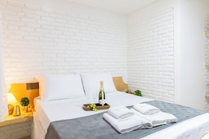 Villa | 6 bedrooms, free WiFi, bed sheets