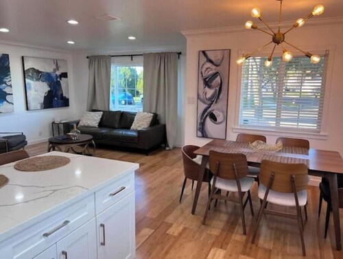 Buena Park Modern Home/Knott's/Disney/Beach

