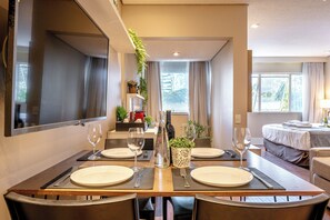 Apartment | Esszimmer