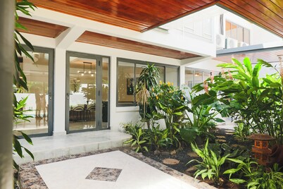 House in Punta Paitilla G11