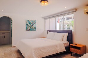 5 Schlafzimmer, Bügeleisen/Bügelbrett, WLAN, Bettwäsche