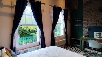 3 chambres, fer et planche Ă repasser, Wi-Fi, draps fournis