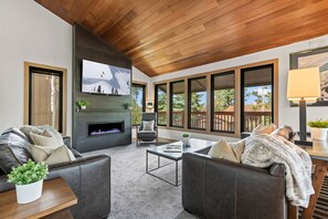 Smart TV, fireplace - Sleeps 10*walk to ski*bunk room (Park City)