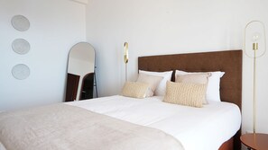 4 bedrooms, iron/ironing board, travel cot, free WiFi
