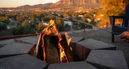 Mountain Views ~Climbing wall ~Mini Golf ~Hot tub