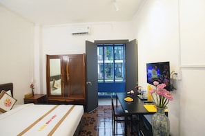 Hochwertige Bettwaren, Minibar, kostenloses WLAN, Bettwäsche