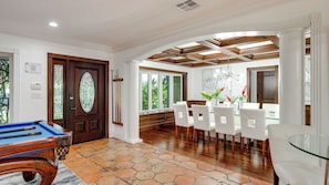 Interior - 5mins to Beach Pool + Hot Tub Billiards Coral Ridge Getaway by Avantstay (Fort Lauderdale)