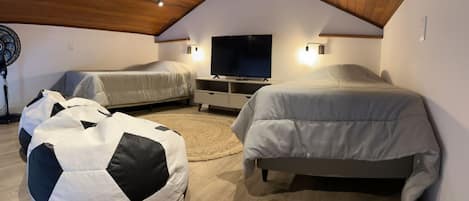 2 bedrooms, WiFi, bed sheets