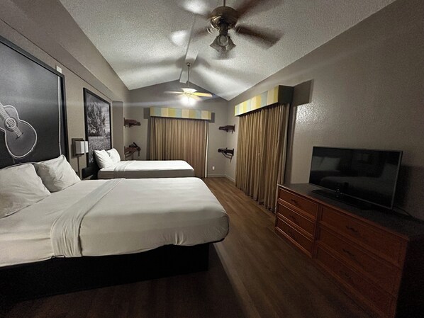 1 chambre, fer et planche à repasser, Wi-Fi, draps fournis