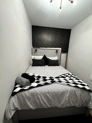 2 chambres, fer et planche à repasser, Wi-Fi, literie fournie