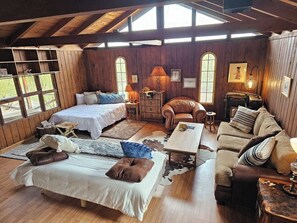 1 bedroom, iron/ironing board, internet, bed sheets