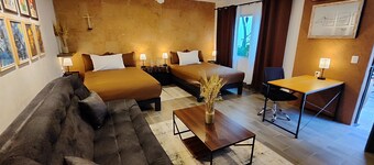 Casa Aceves & Bueno Hotel Boutique